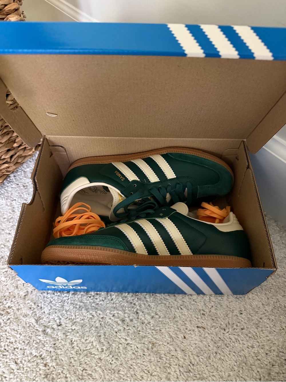 Adidas Originals Samba OG Collegiate Green Cream Women’s 6.5 NEW in box